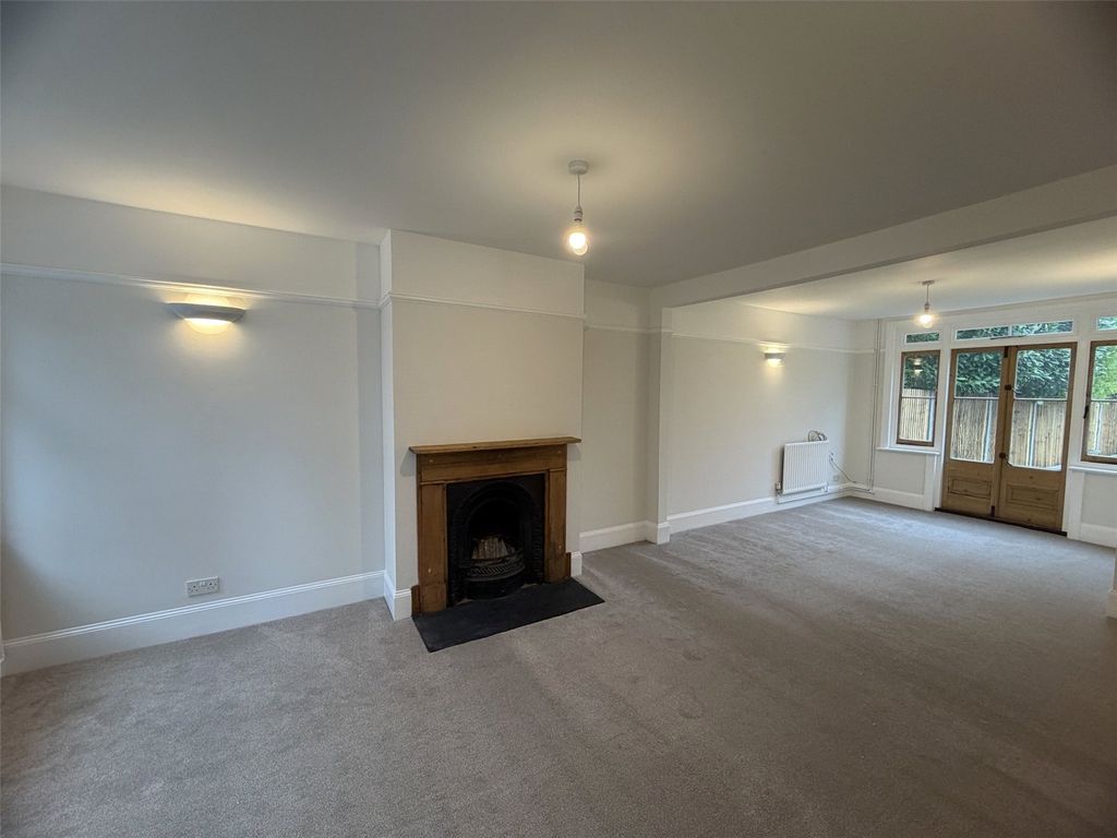 Property photo 2 of 13 Picture No. 01