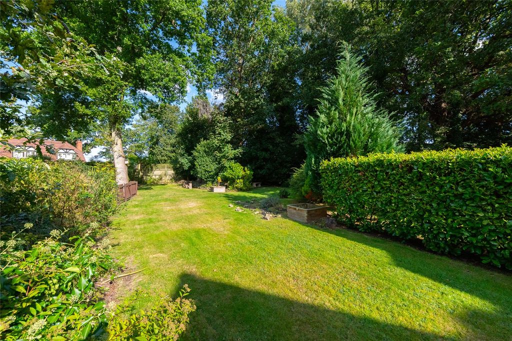 Property photo 3 of 19 Picture No. 30