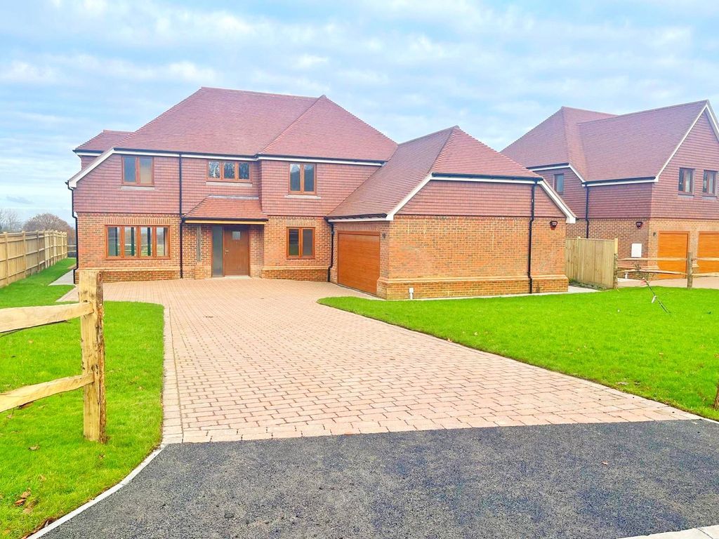 Property photo 1 of 29 Picture No. 43