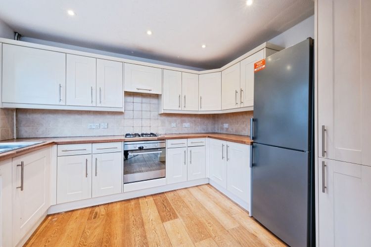 Property photo 2 of 8 Dscf1556-Edit