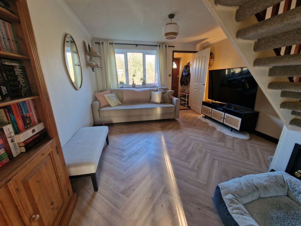 Property photo 3 of 11