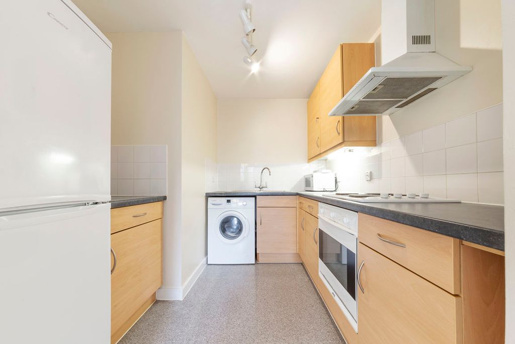 Property photo 2 of 7