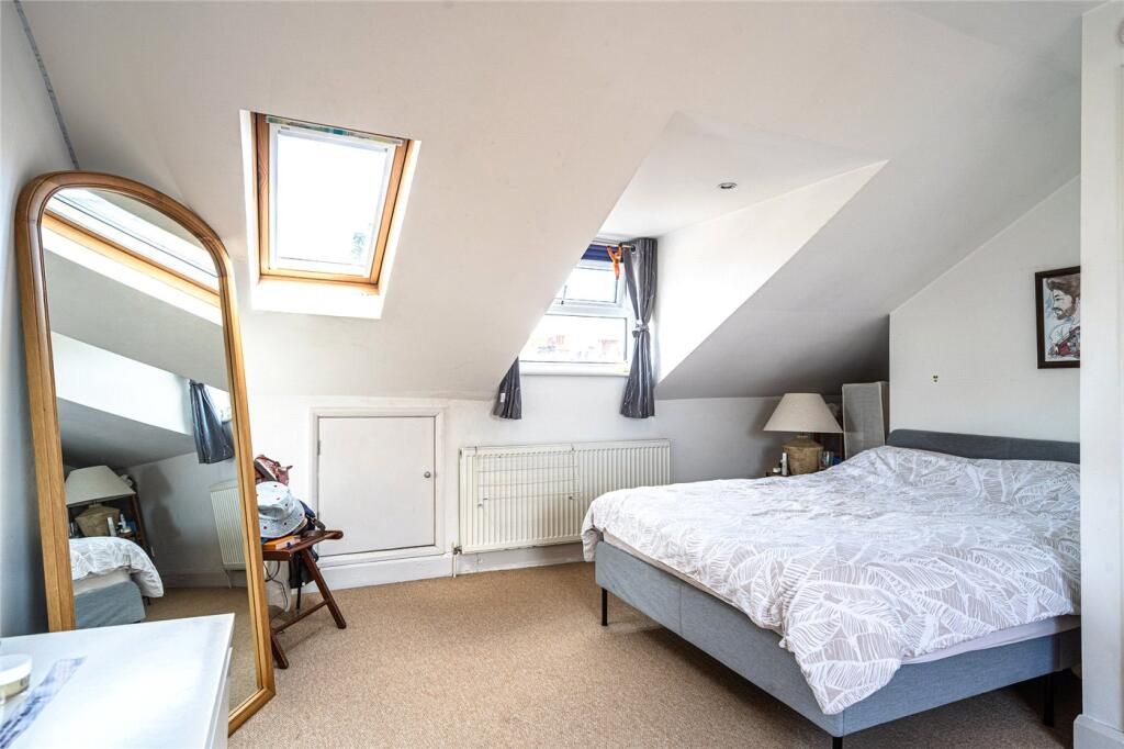 Property photo 3 of 9 Photo 2