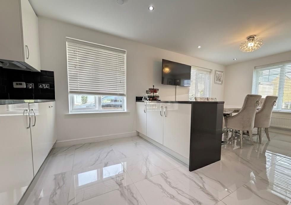 Property photo 2 of 19 17.Jpg