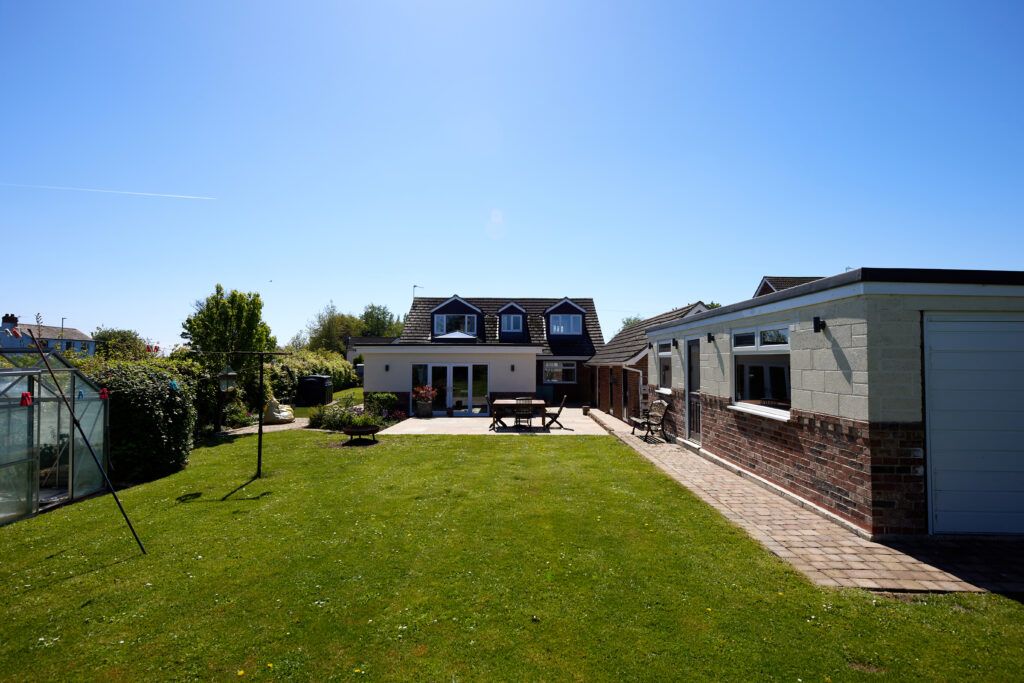 Property photo 1 of 41