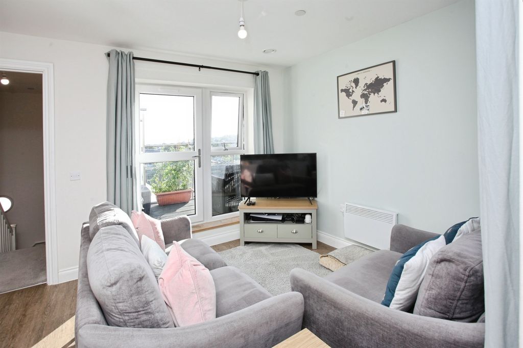 Additional image 8 of 2 bed flat for saleCoverack Road, Newport NP19