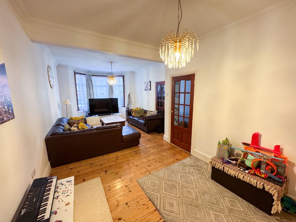 Property photo 3 of 15 69575