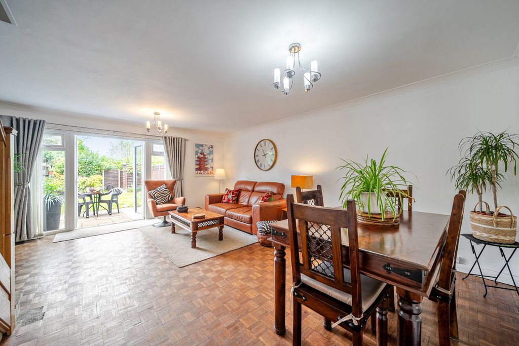 Property photo 2 of 17 1441462-17-69E21A...