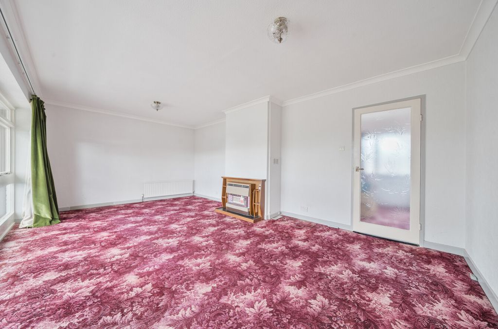 Property photo 2 of 16 1523091-13-6Aa915...