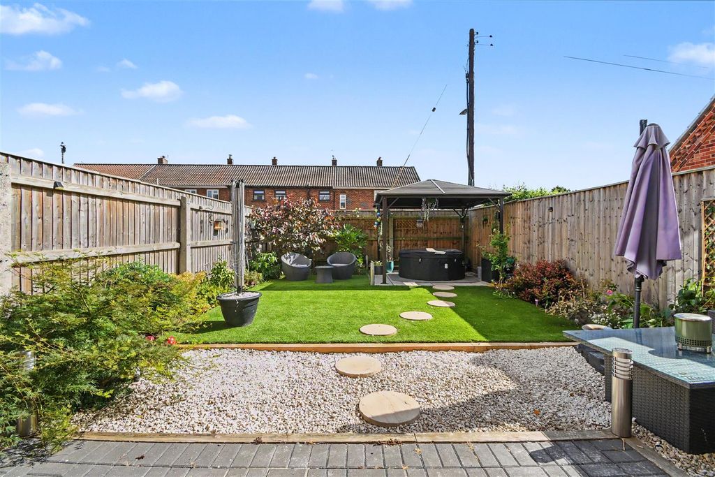 Property photo 3 of 26 Rear Garden