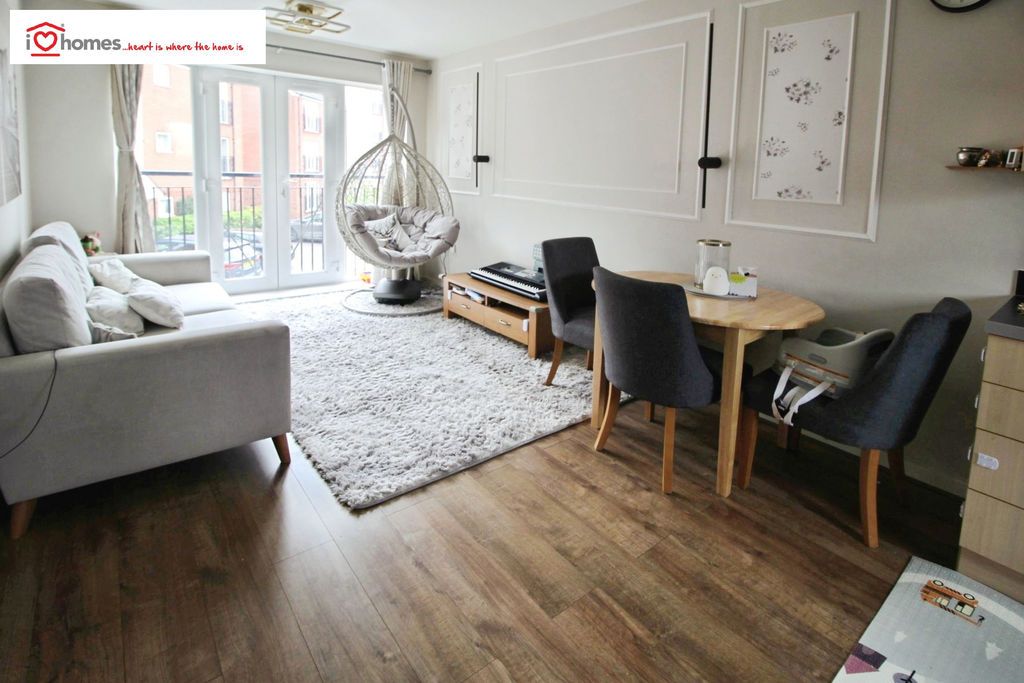 Property photo 3 of 12 Photo 9