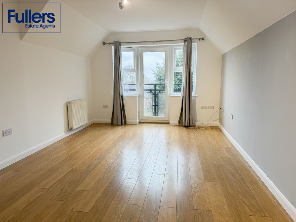 Property photo 3 of 9