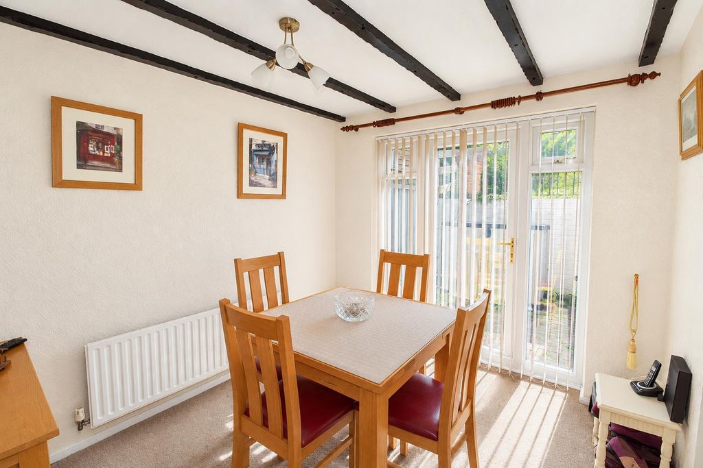 Property photo 3 of 14 Dining Room