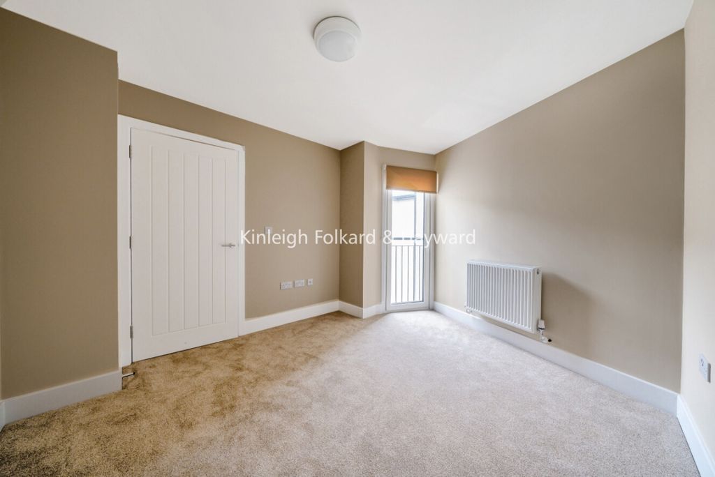 Property photo 2 of 8 7Cb87Db8-5139-4F8A-8