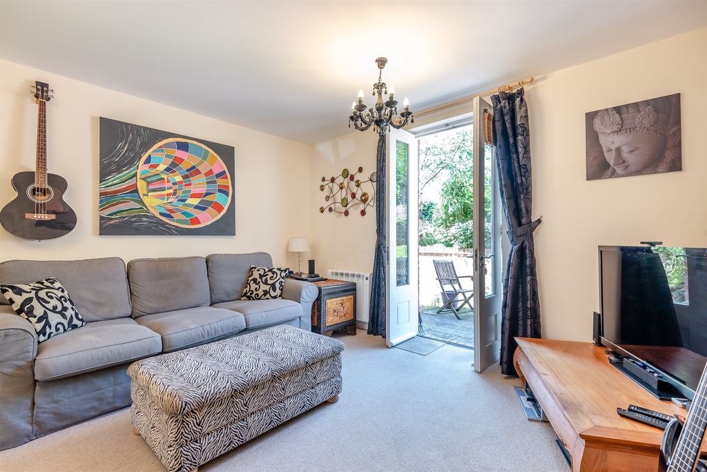 Property photo 3 of 26