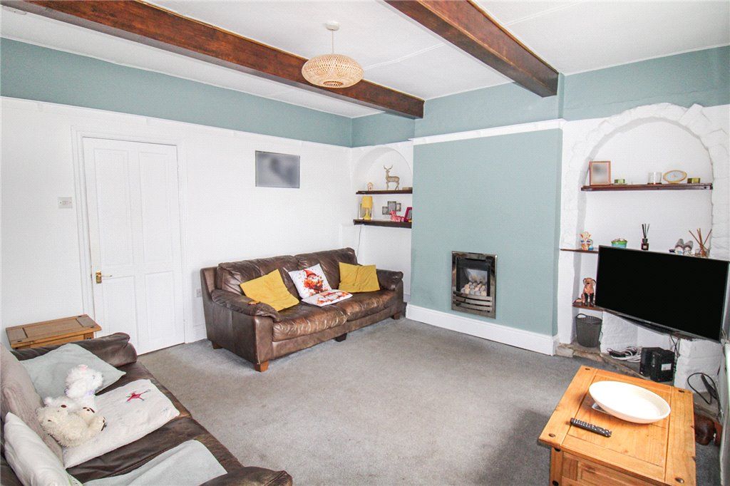 Property photo 2 of 11 Living Room