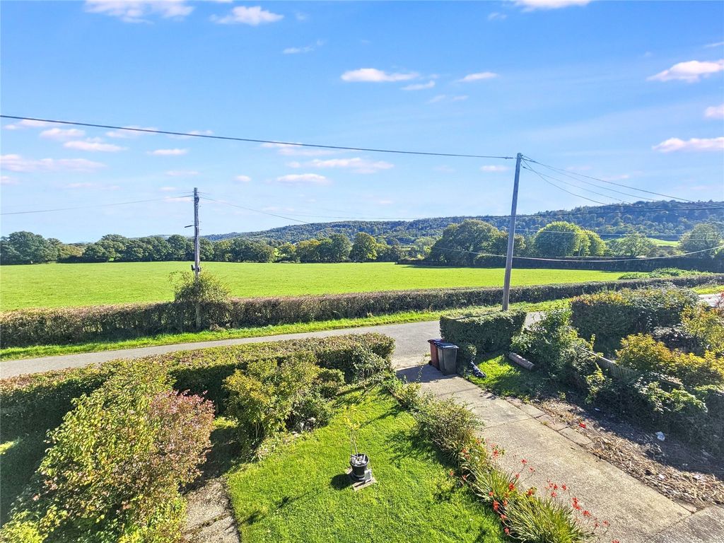 Property photo 2 of 7 Picture No. 10