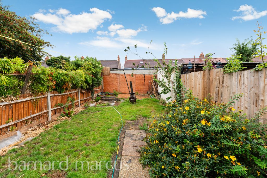 Property photo 3 of 8 Image