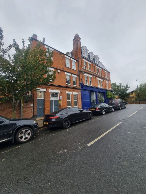 Property photo 2 of 9