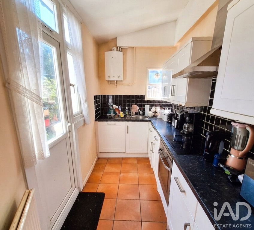 Property photo 3 of 11