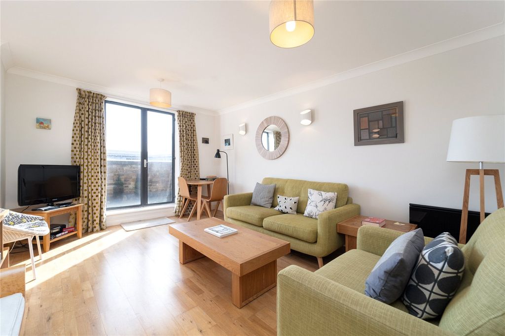 Property photo 2 of 14 Picture No. 09