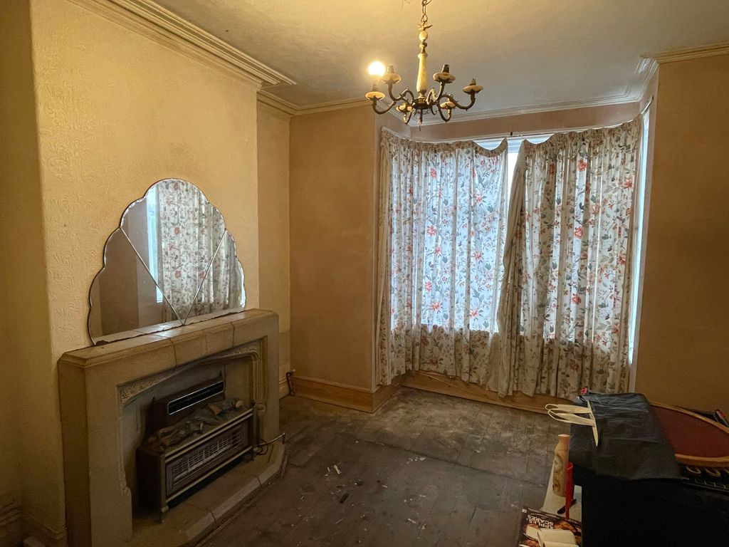 Property photo 2 of 15