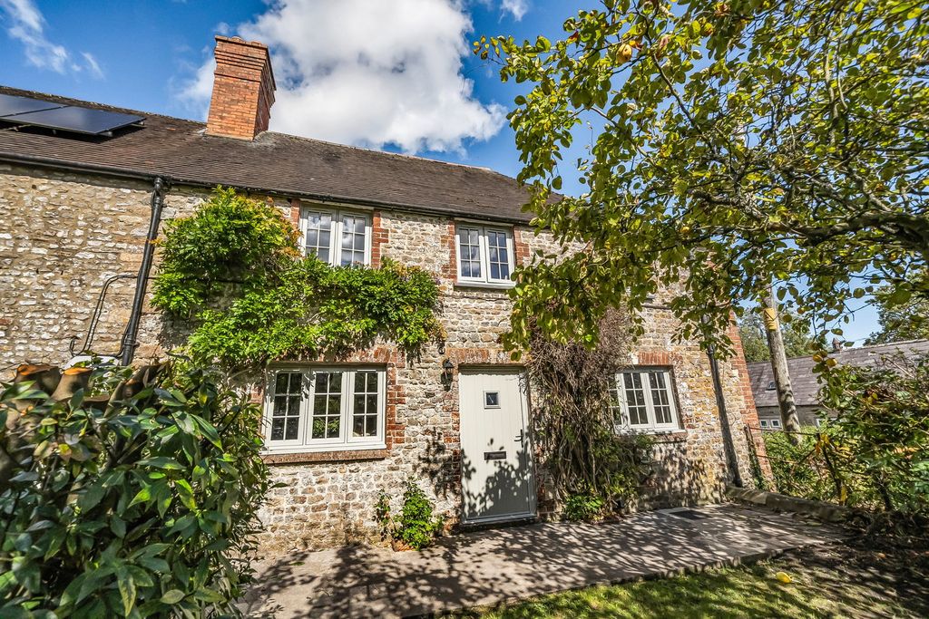 Property photo 1 of 22