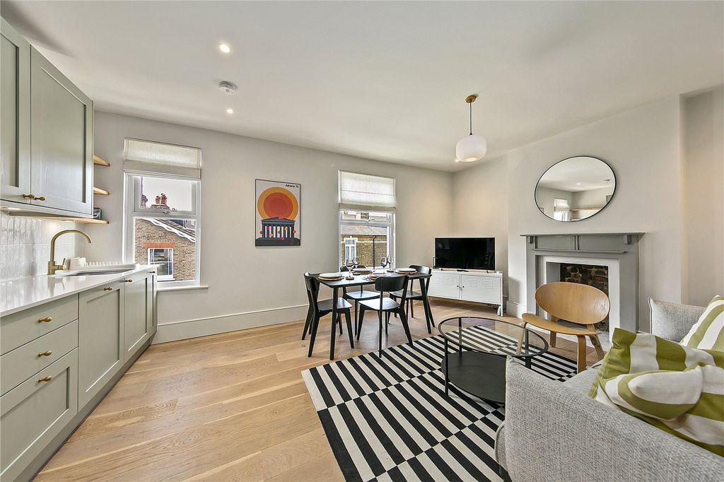 Property photo 2 of 8 Picture No. 05