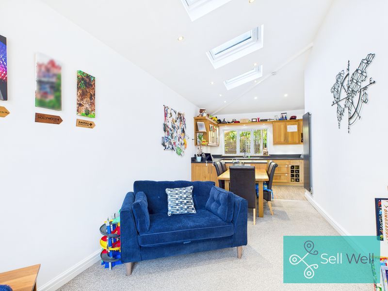 Property photo 3 of 23 Sitting Area