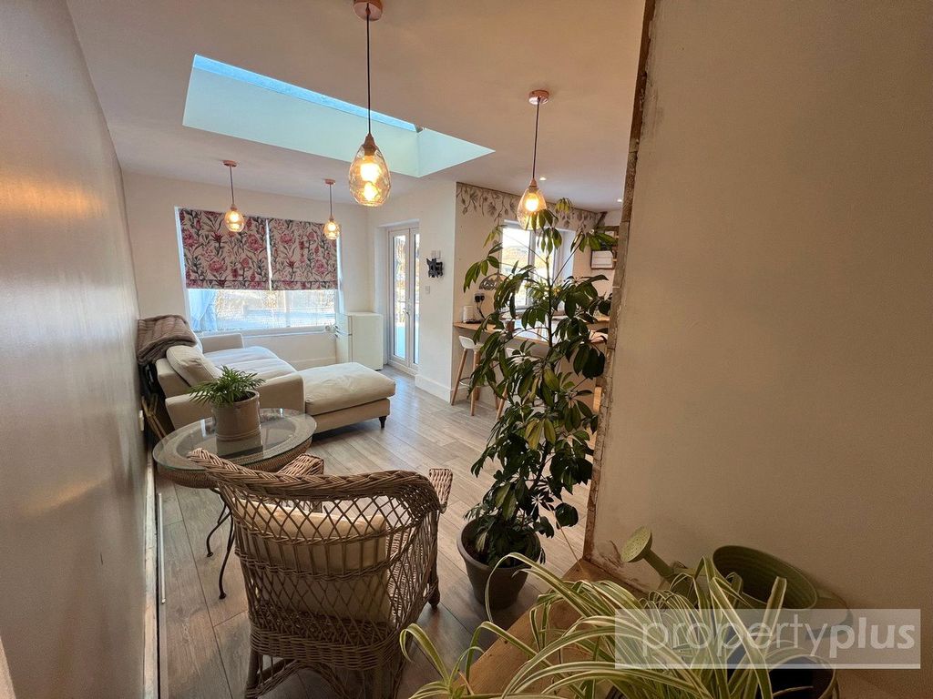 Property photo 3 of 15 Picture No. 11