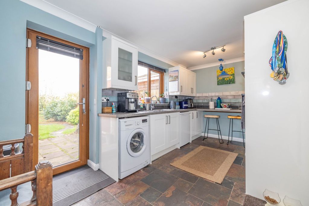 Property photo 3 of 15 Picture 3