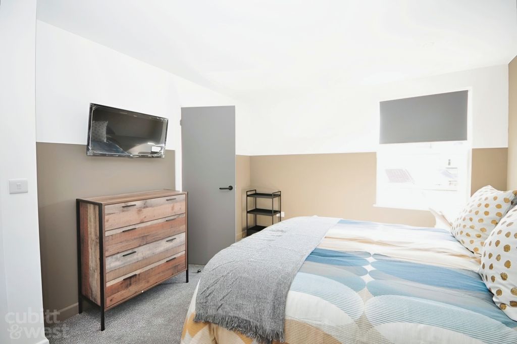 Property photo 2 of 4 08B27435-2