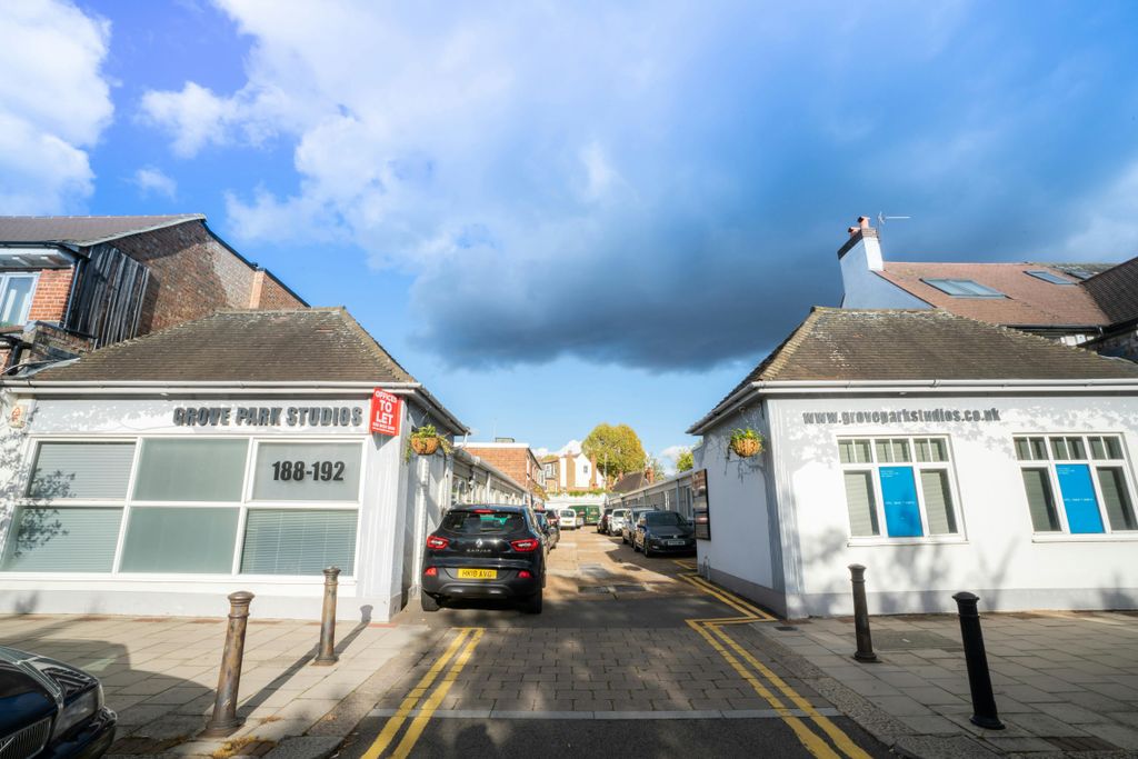 Property photo 1 of 12 Grove Park Studios Exterior (1).Jpg