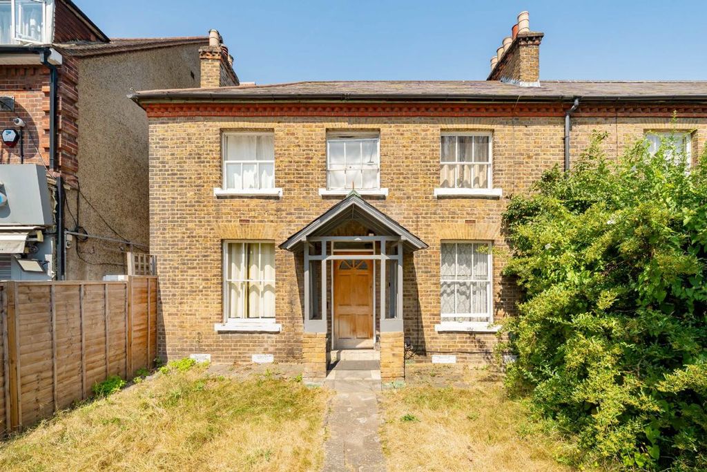 Property photo 1 of 9