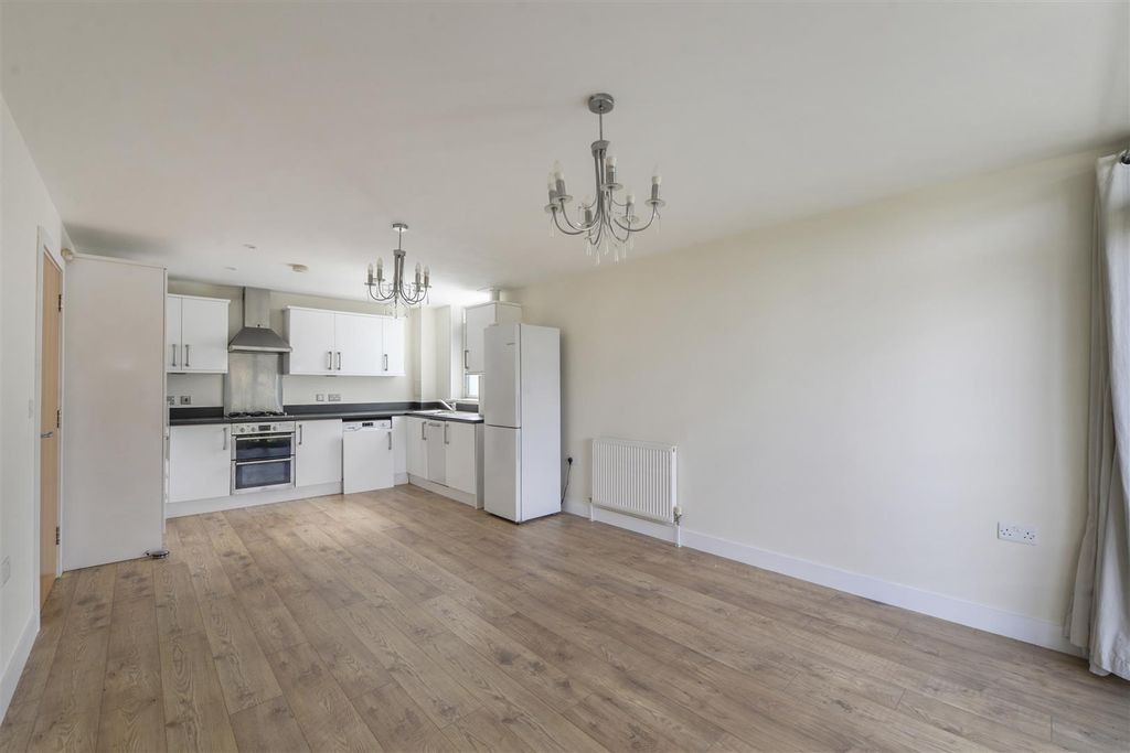 Property photo 3 of 11 19Brunell03.Jpg