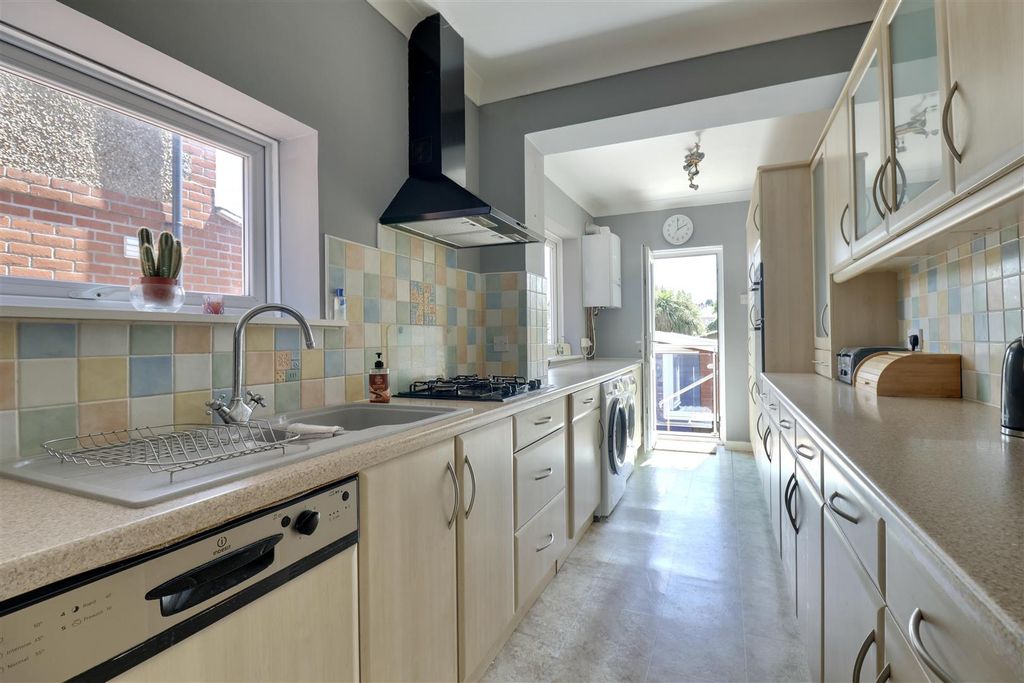 Property photo 3 of 13 D3B1D021-DC53-414F-Bf5E-52257805670B_1_201_A.Jpeg