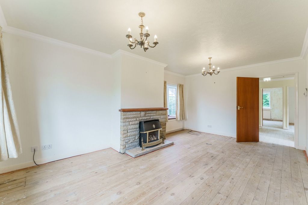 Property photo 2 of 29