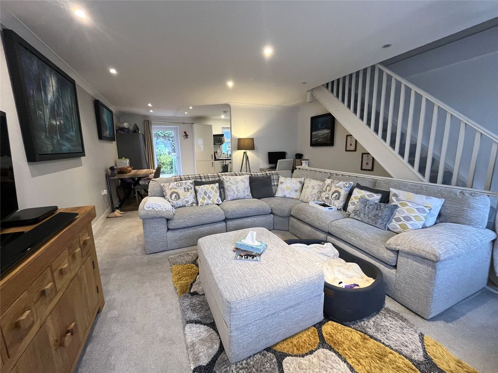 Property photo 2 of 14 Picture No. 19