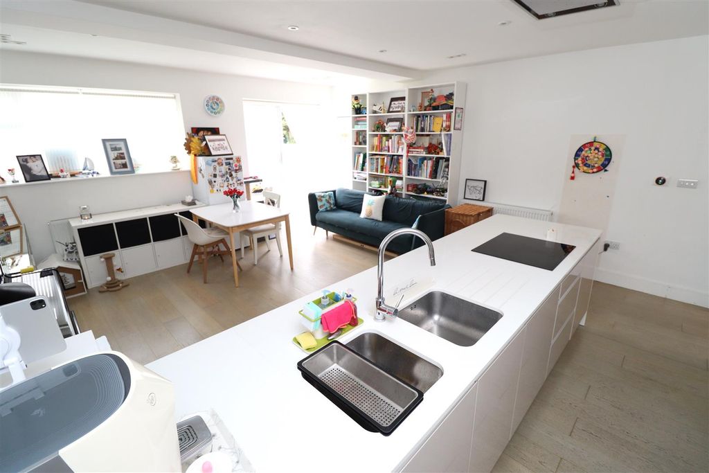 Property photo 3 of 20 Img_1347.Jpg