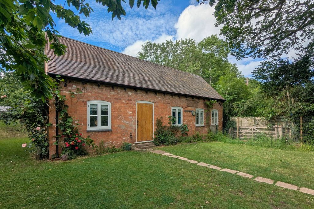 Property photo 2 of 39