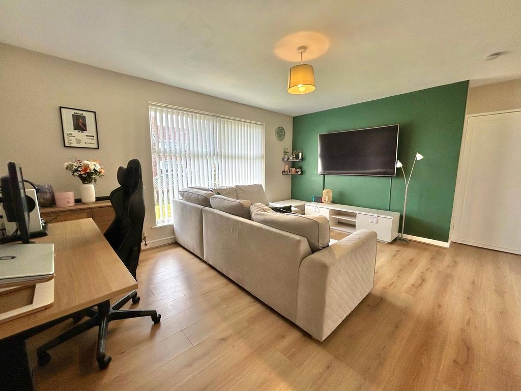 Property photo 2 of 12 Picture No. 12