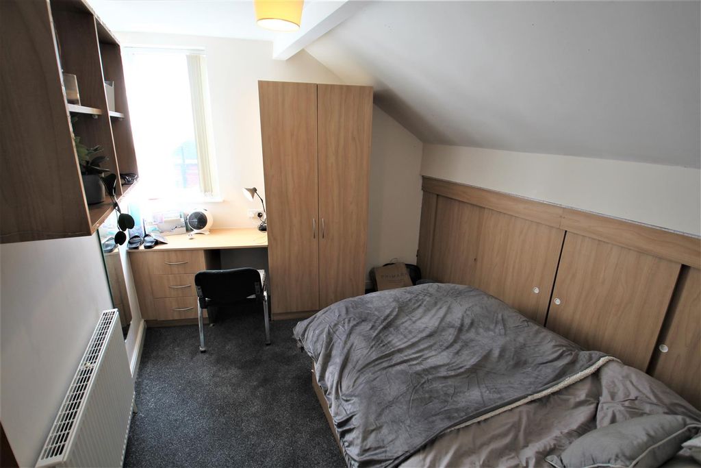 Property photo 3 of 8 Img_6240.Jpg