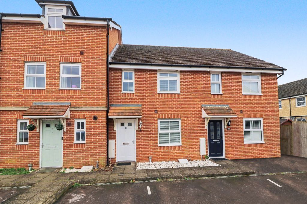 Property photo 1 of 12