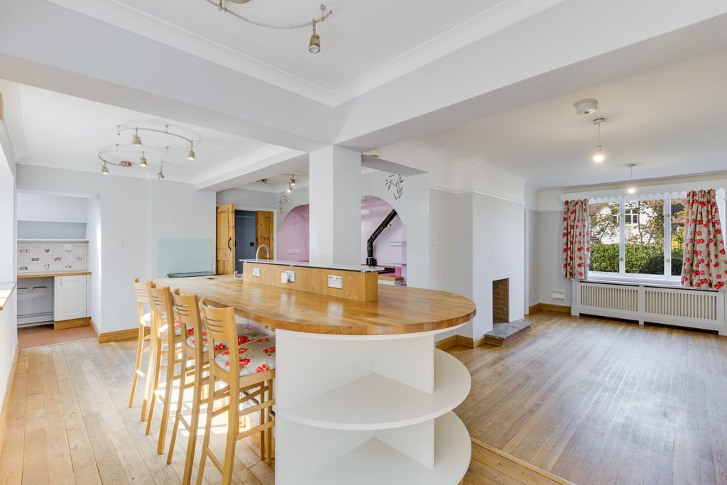 Additional image 4 of 4 bed detached house for saleBroadwater Avenue, Letchworth SG6