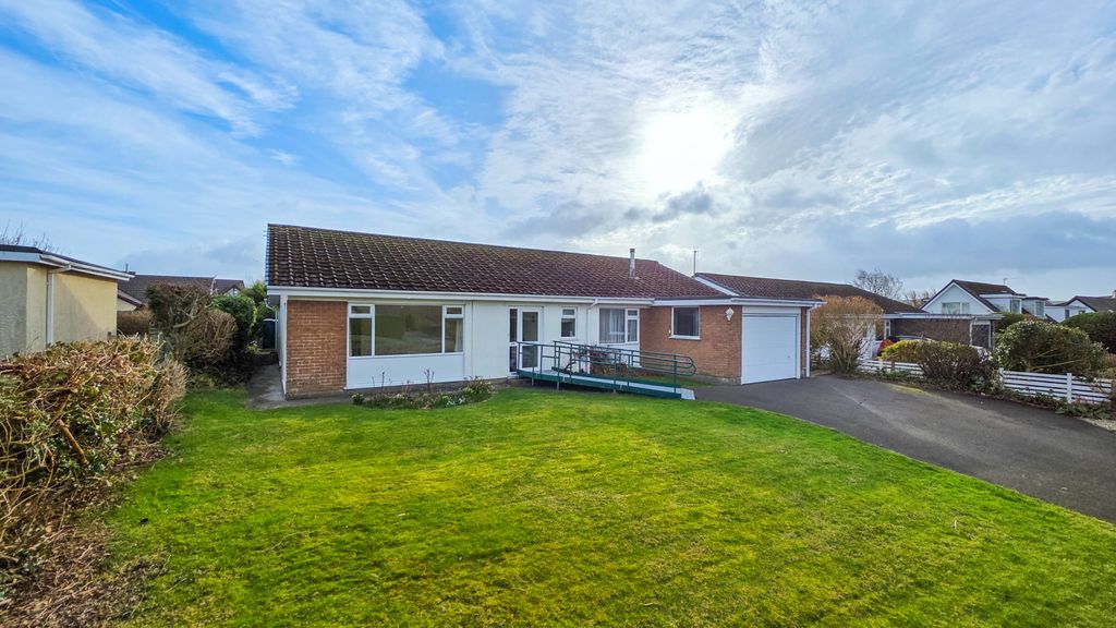 Property photo 1 of 27