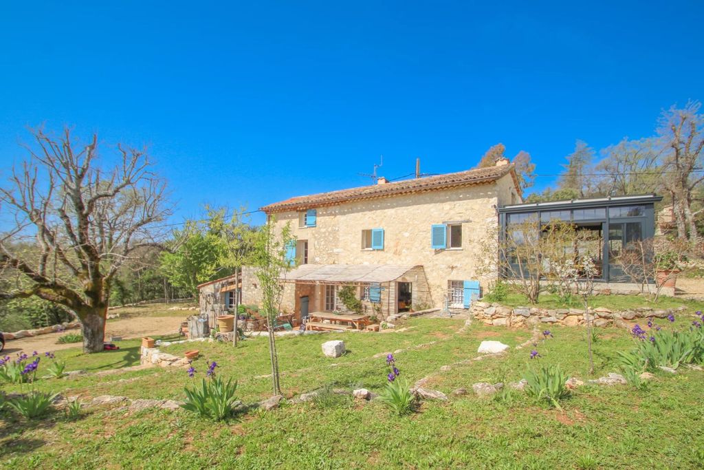 Property photo 2 of 19