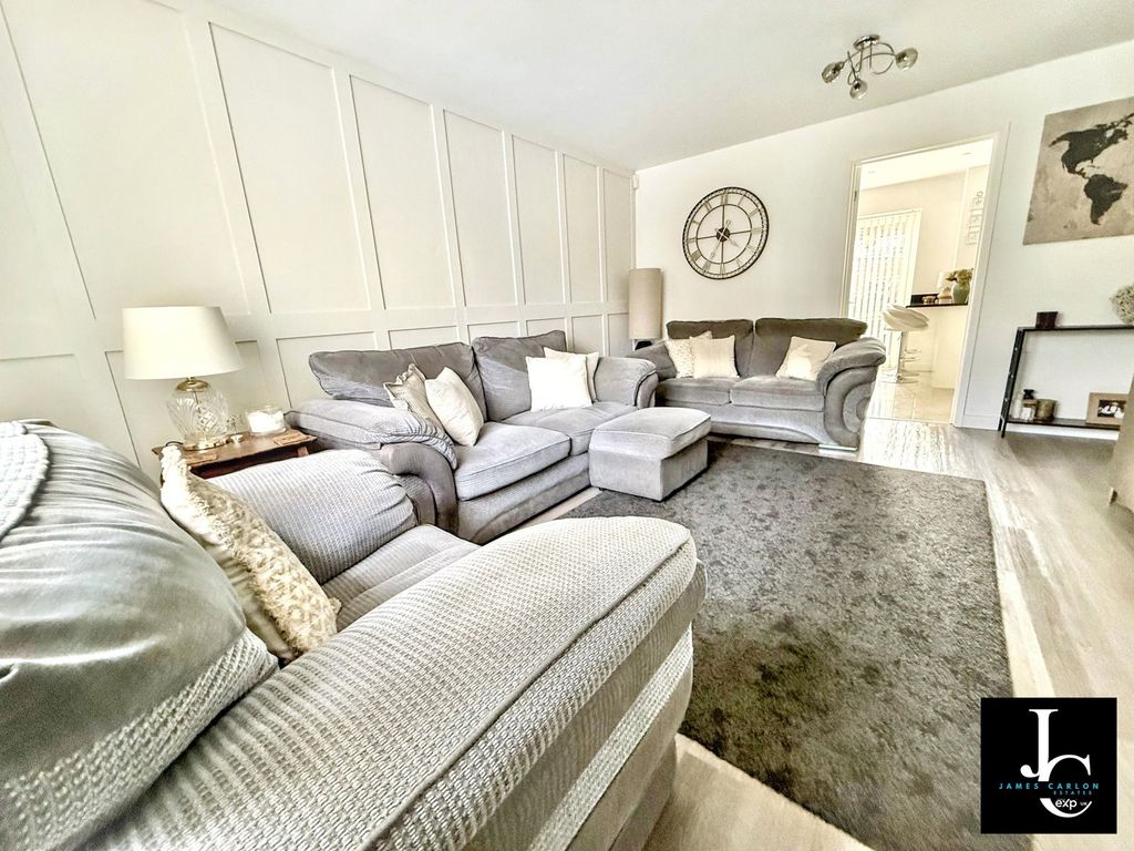 Property photo 2 of 24