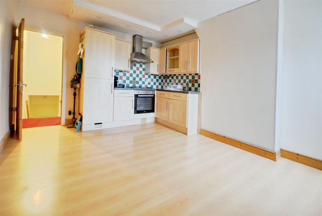 Property photo 3 of 5 48Fe489E-Dsc_0055-Dsc_0057.Jpg