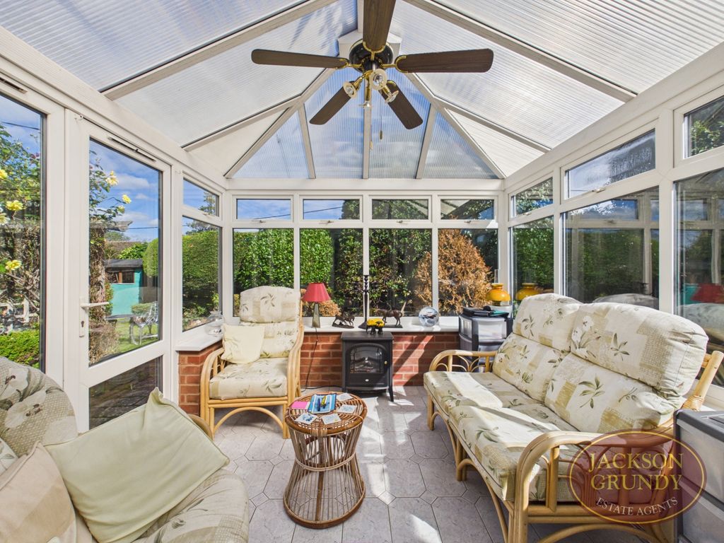 Property photo 3 of 13 Barby Road