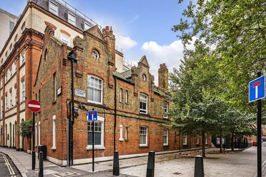 Property photo 1 of 4